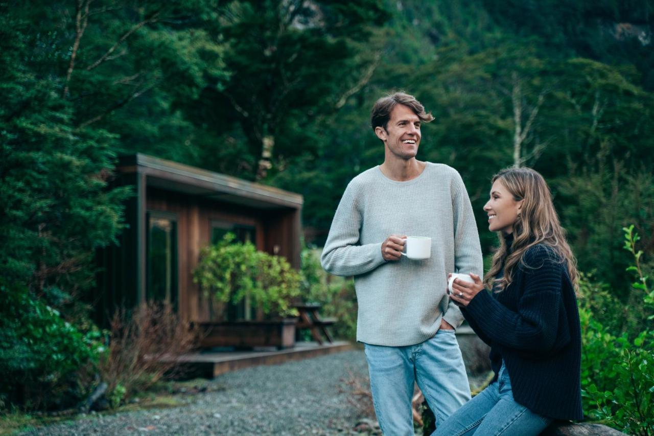 Milford Sound Lodge Exteriör bild